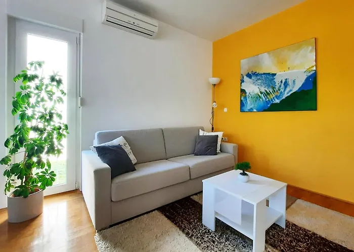 Violetta-punta 아파트